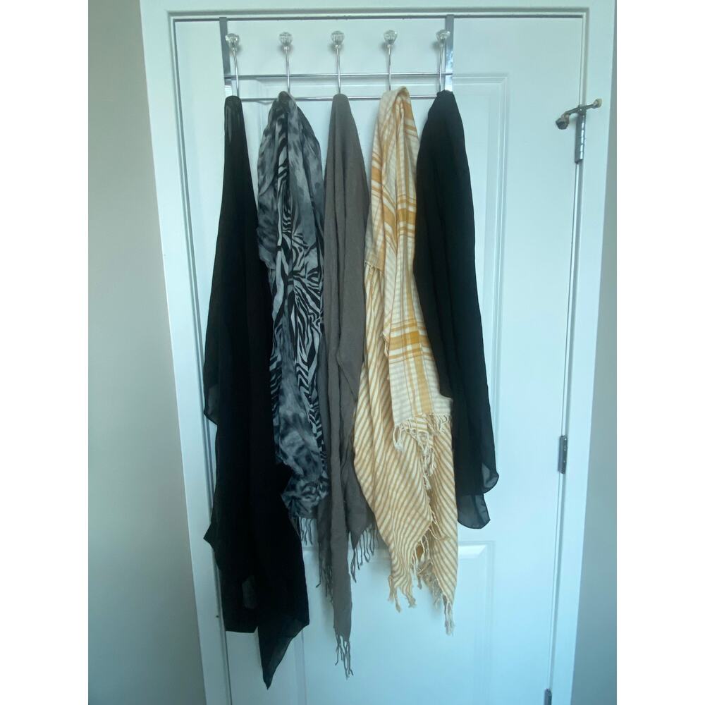 Bundle of 5 Stylish Scarves Cozy & Lightweight Mix
